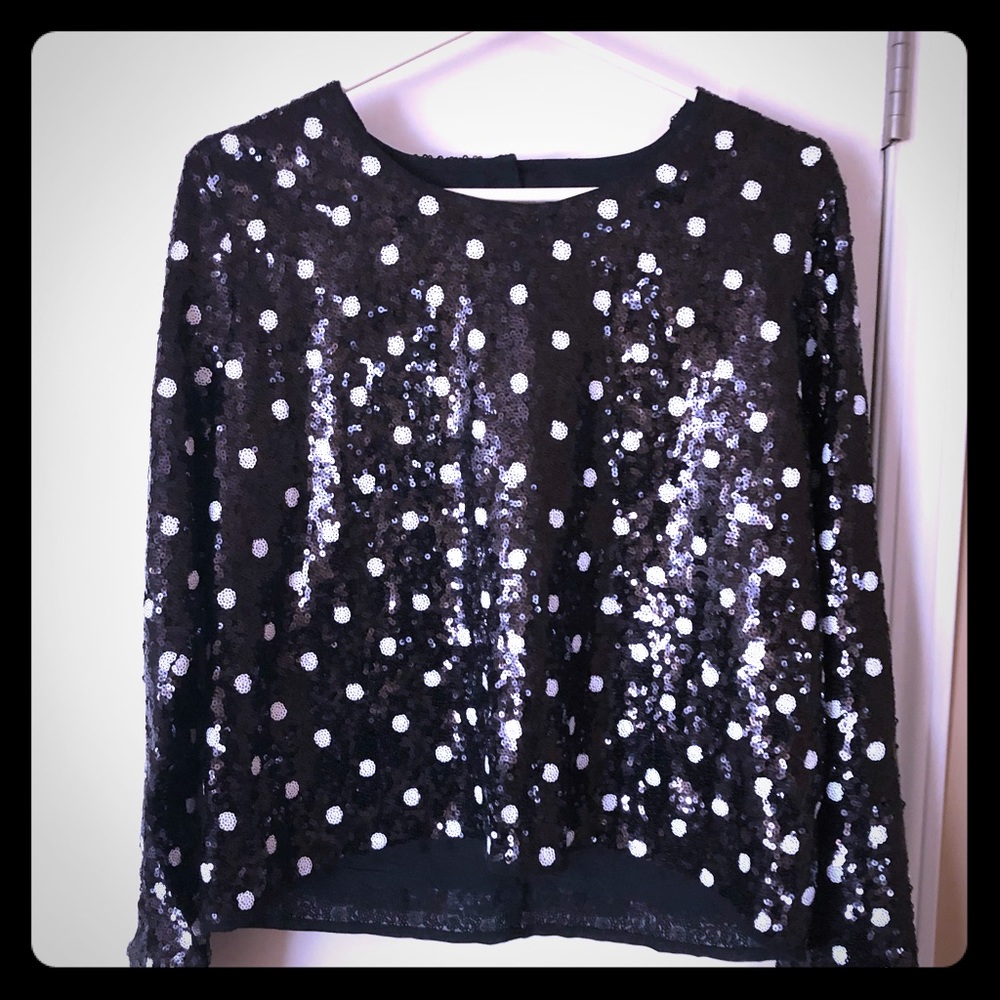 Polka dot sequinned top!